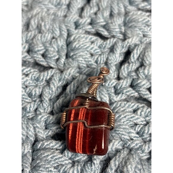 Jewelry - Artisan Silvertone Wire Dragon's Eye Red Tiger's Eye Stone Pendant 1.5 inches